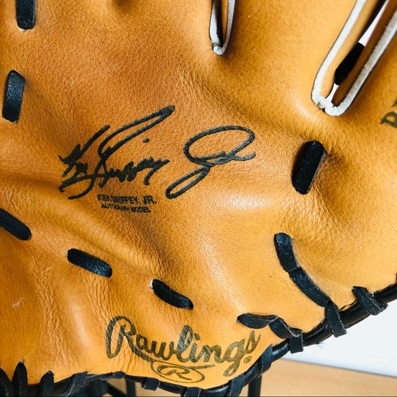 Rawlings RBG224BFR Ken Griffey Jr. Leather 11” Right Hand Thrower Baseball Glove - Picture 5 of 15